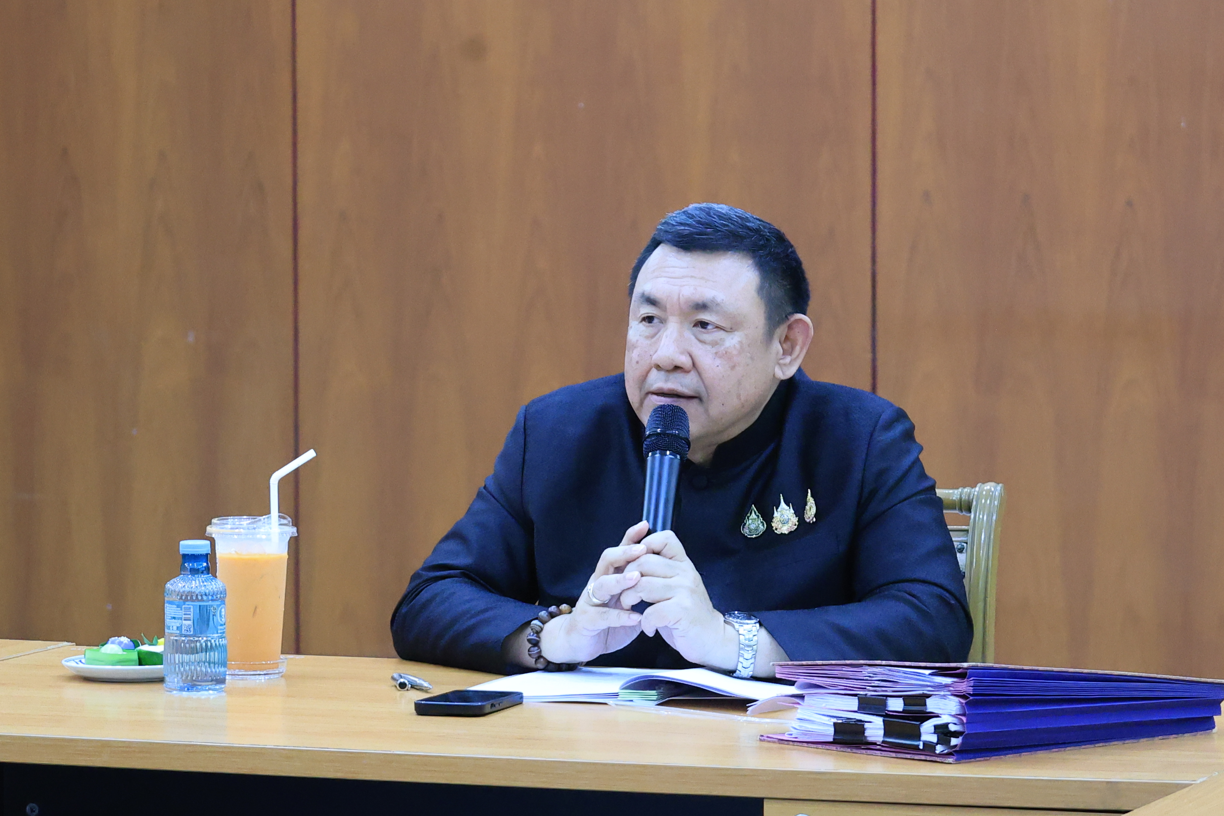 title - ส.ป.ก. ประชุมเข้ม การจัดทำโครงการแก้ไขปัญหาผลกระทบจากสถานการณ์วิกฤตด้านพลังงาน